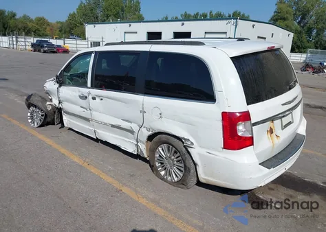 2015 Chrysler Town & Country Touring-L from USA, damaged, VIN 2C4RC1CG2FR656194